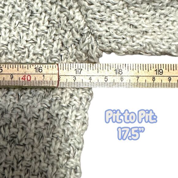 American Eagle Women’s S Button Front Cropped Cardigan Sweater Gray Cable Knit - Picture 6 of 8